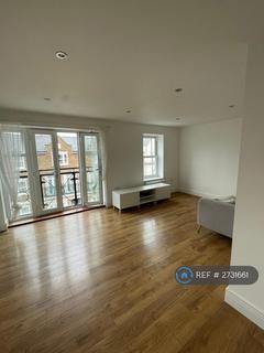 2 bedroom flat to rent, Holford Way, London, SW15