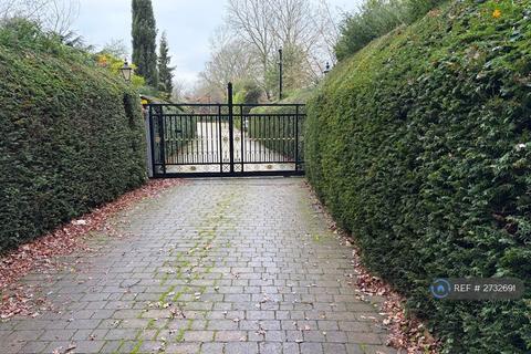 undefined, Northwood Road, Uxbridge, UB9