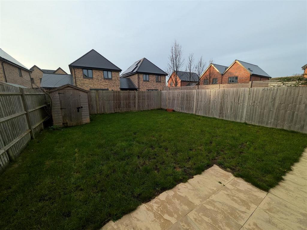 Rear garden 1.2.jpg