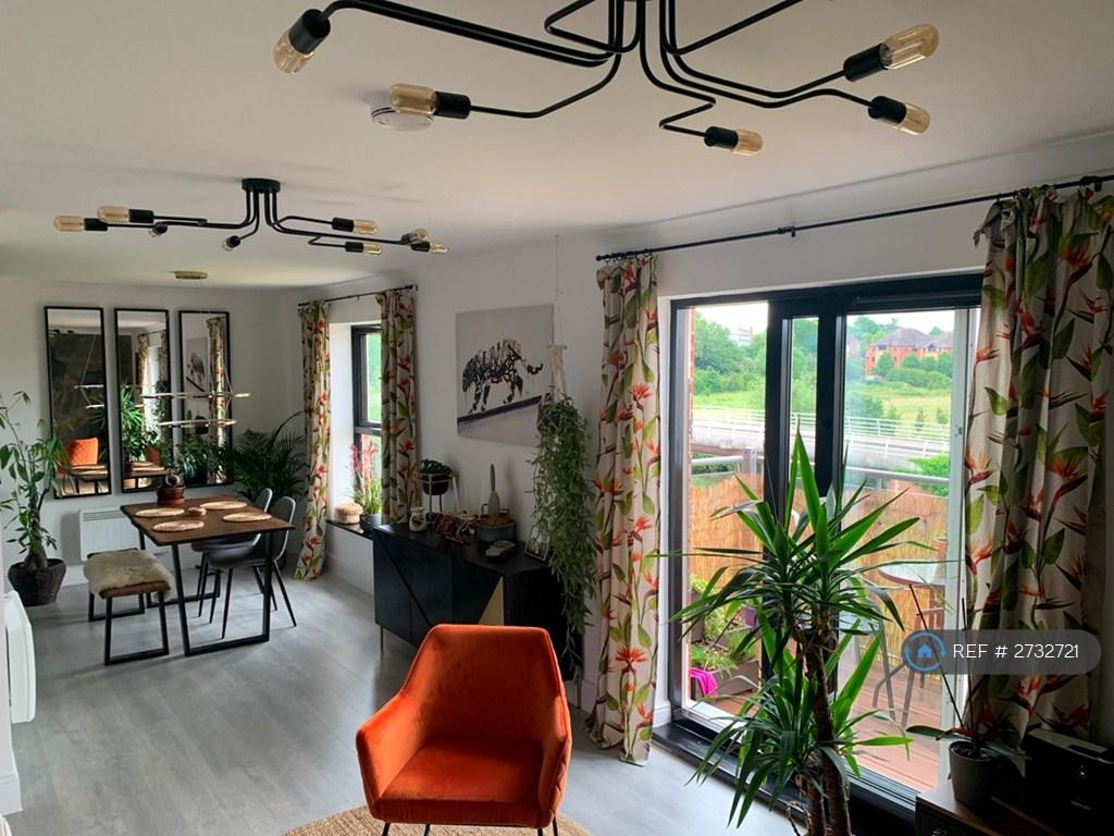 Living Area 1