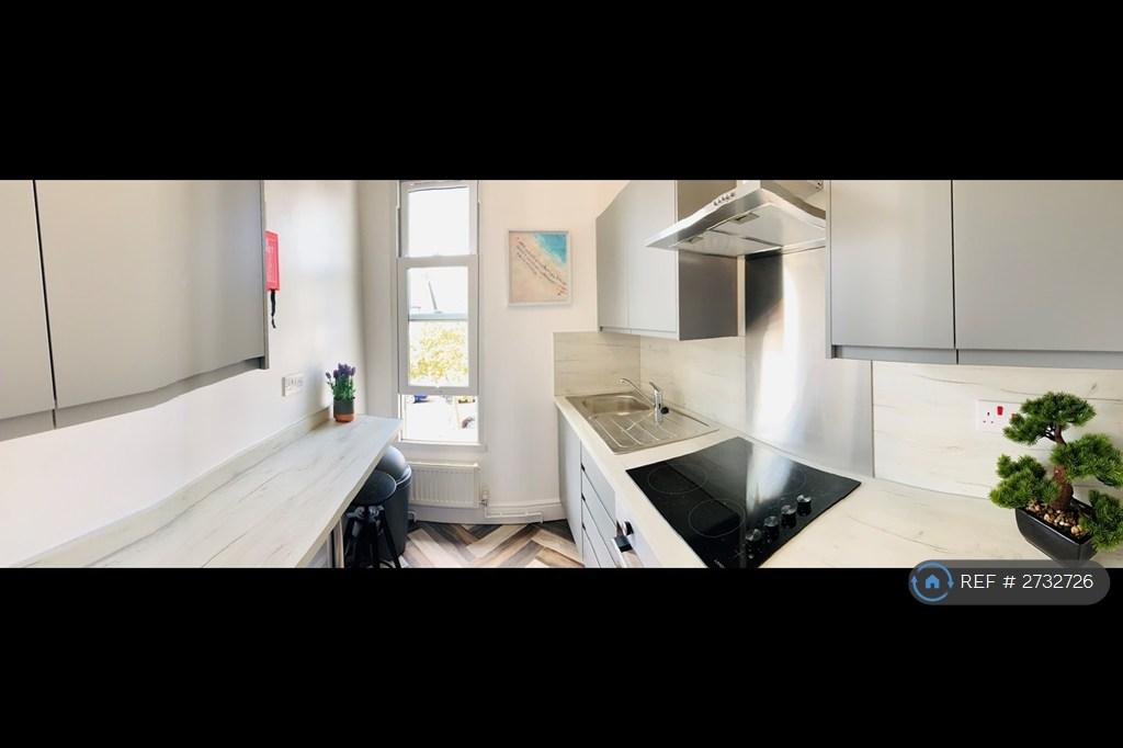 Shared Kitchen 1