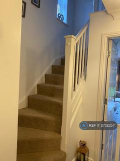 3 bedroom terraced house to rent, Lingwell Park, Widnes, WA8
