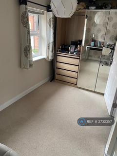 3 bedroom terraced house to rent, Lingwell Park, Widnes, WA8