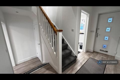 undefined, Crescent Drive, Aldershot, GU12