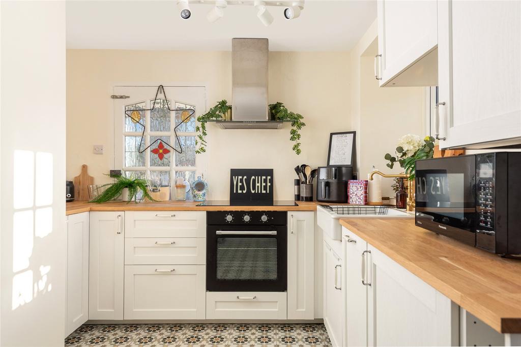 Kitchen/Dining Rm