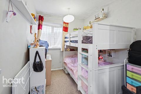 2 bedroom flat for sale, Shenley Road, BOREHAMWOOD
