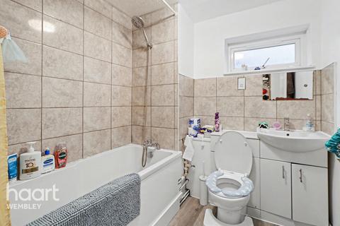 2 bedroom flat for sale, Shenley Road, BOREHAMWOOD