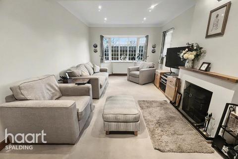 5 bedroom detached bungalow for sale, Spalding PE11