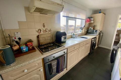 2 bedroom terraced house for sale, Redcliffe Street, Swindon SN2