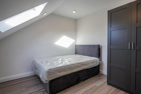 2 bedroom private hall to rent, Colum Road, Cardiff CF10