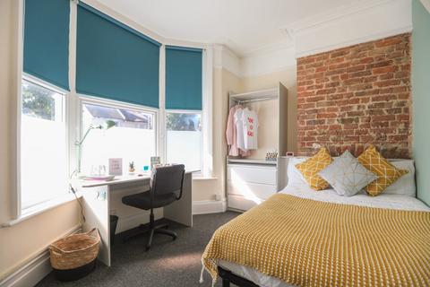 undefined, Elm Grove, Brighton BN2