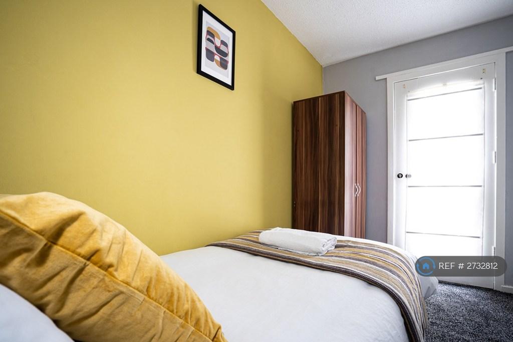 Single Bedroom
