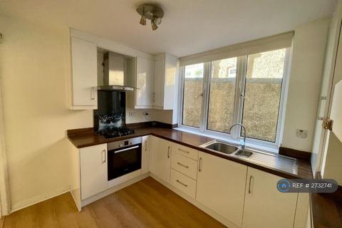 2 bedroom maisonette to rent, Hawthorne Avenue, Harrow, HA3
