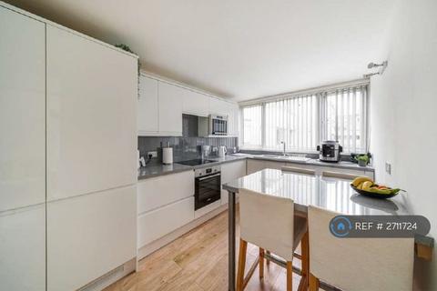1 bedroom flat to rent, Athlone Square, Windsor, SL4