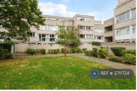 1 bedroom flat to rent, Athlone Square, Windsor, SL4