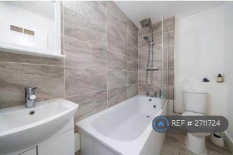 1 bedroom flat to rent, Athlone Square, Windsor, SL4