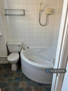 1 bedroom flat to rent, Albert Road, Sandown, PO36
