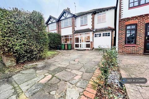 5 bedroom semi-detached house to rent, St. Clair Drive, London, KT4