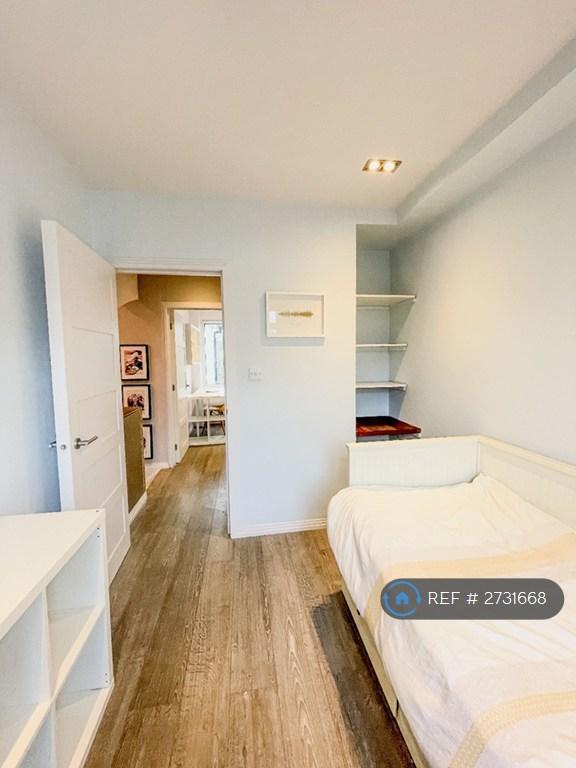 Bedroom 04