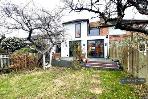 5 bedroom semi-detached house to rent, St. Clair Drive, London, KT4