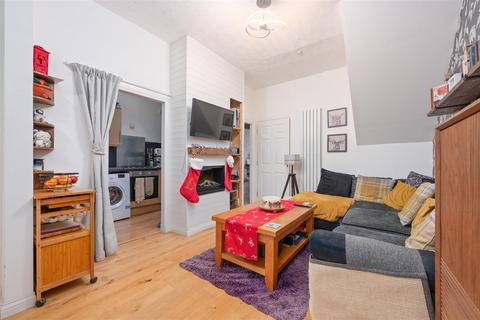 3 bedroom flat for sale, 44 Gardeners Street, Dunfermline, KY12 0RN