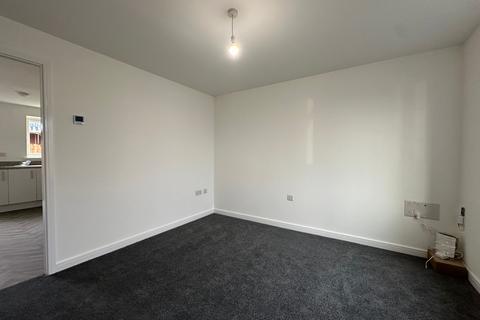 3 bedroom semi-detached house to rent, Monarch Avenue, Bamber Bridge, PR5