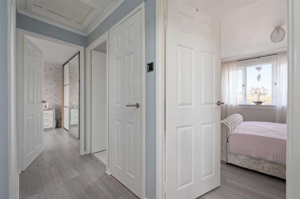 26 Abbey Street016.JPG