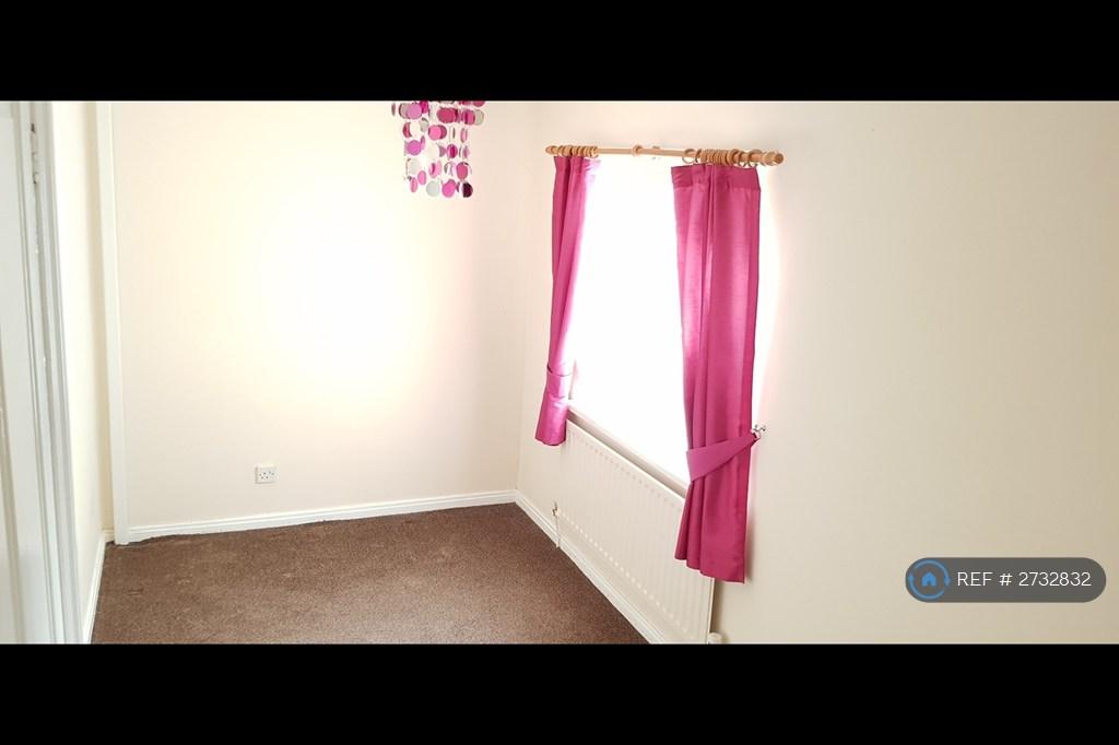 2nd Bedroom