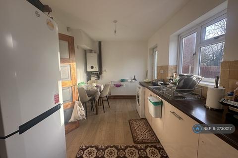 3 bedroom end of terrace house to rent, Burnel Road, Birmingham, B29