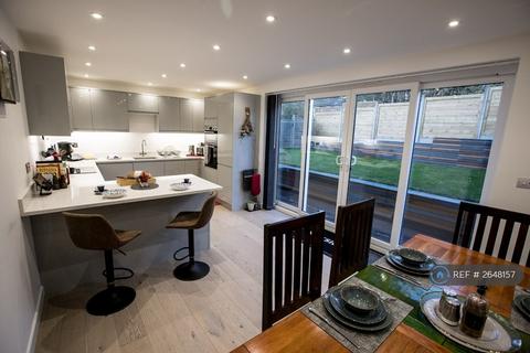 undefined, Parkside Gardens, Coulsdon, CR5