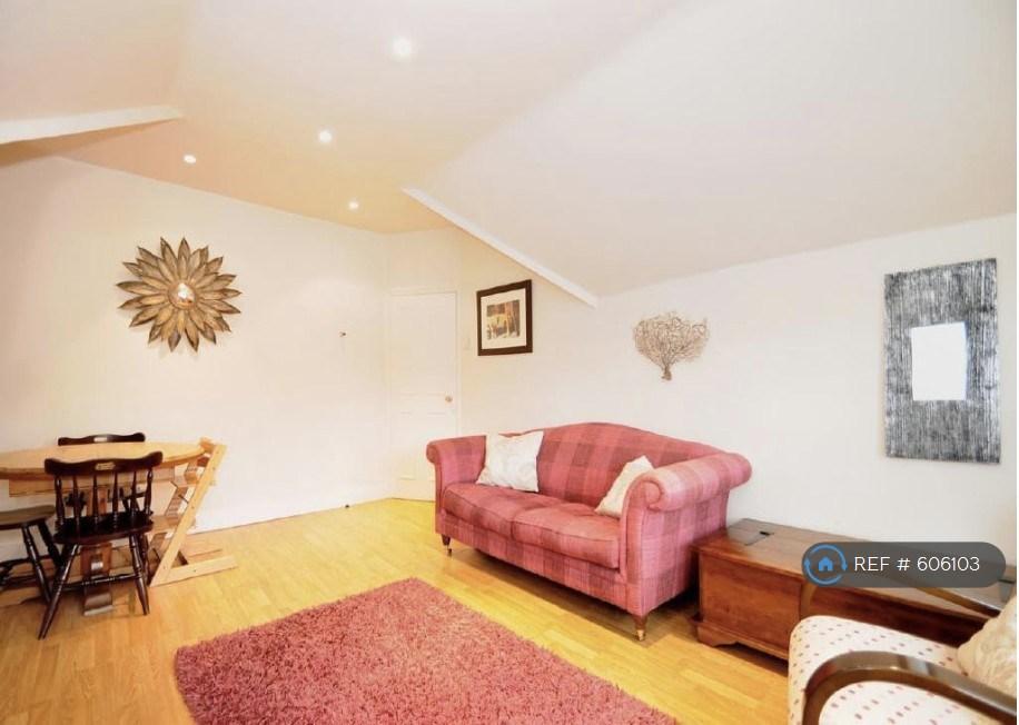 Living Space Photo 2