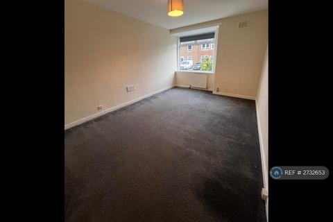 2 bedroom flat to rent, Corstorphine, Edinburgh, EH12