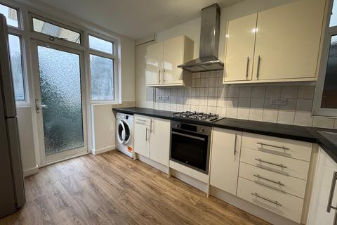 2 bedroom maisonette for sale, Old St Andrews Mansions, Old Church Lane, London, NW9