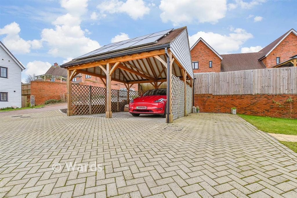 Driveway/Parking