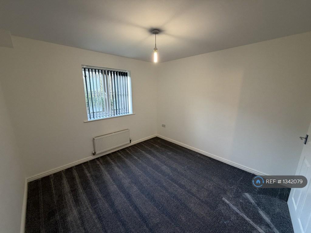 2nd Bedroom