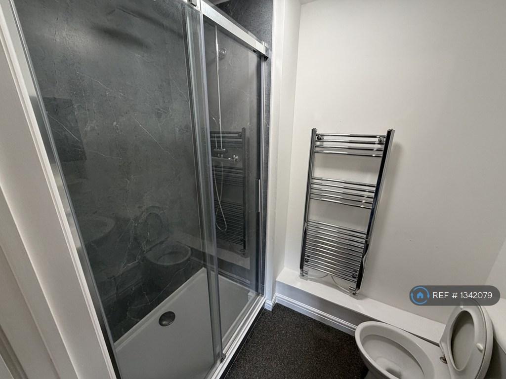En Suite Shower