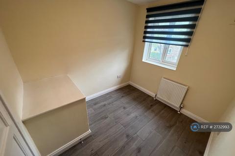 4 bedroom terraced house to rent, Murray Square, London, E16