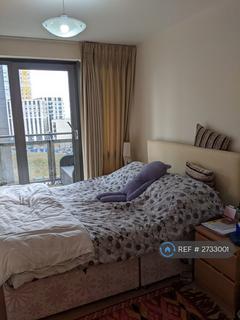2 bedroom flat to rent, Poulton Court, North Acton, W3