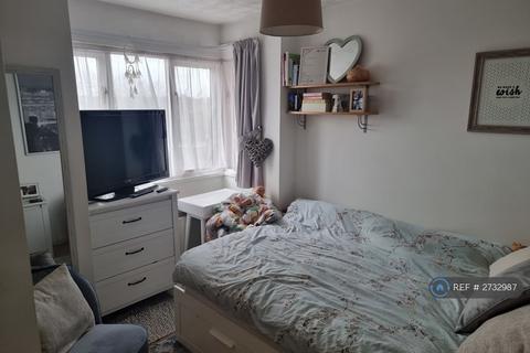 undefined, Tenterden Crescent, Kents Hill, Milton Keynes, MK7