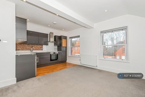 1 bedroom flat to rent, Upper High Street, Epsom, KT17