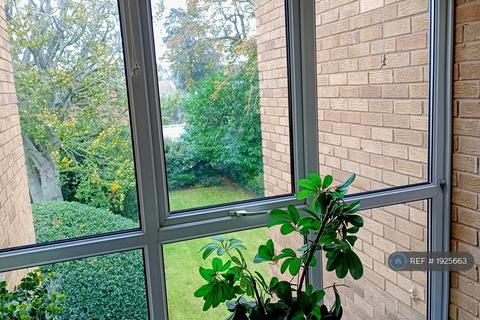 undefined, Charlton Court, Oxton, CH43