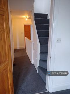 2 bedroom terraced house to rent, Skipton Road, Harrogate, HG1