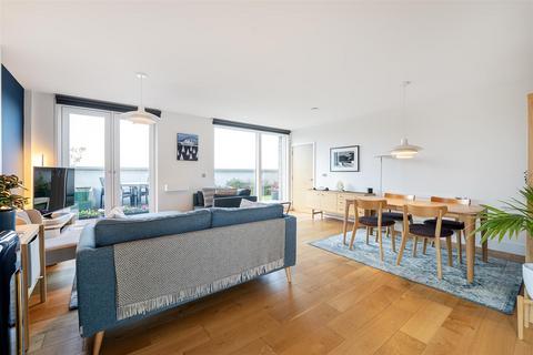 undefined, Commerce Road, Brentford TW8