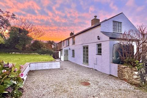 3 bedroom cottage for sale, Rose, Truro