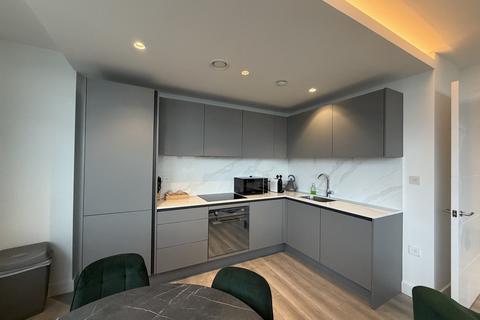 1 bedroom flat to rent, Harlequin Avenue