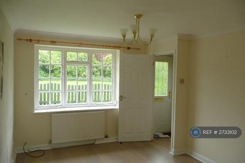 2 bedroom semi-detached house to rent, Poplar Close, Winsford, CW7