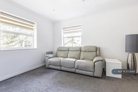 undefined, International Way, Sunbury-On-Thames, TW16