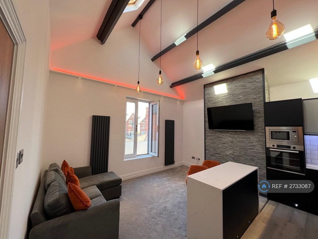 Lounge / Kitchen