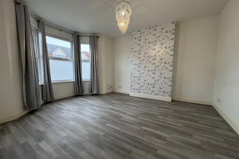 3 bedroom terraced house to rent, Tunbridge Road, Southend on Sea