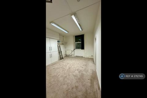 1 bedroom flat to rent, George Street, Halifax, HX1